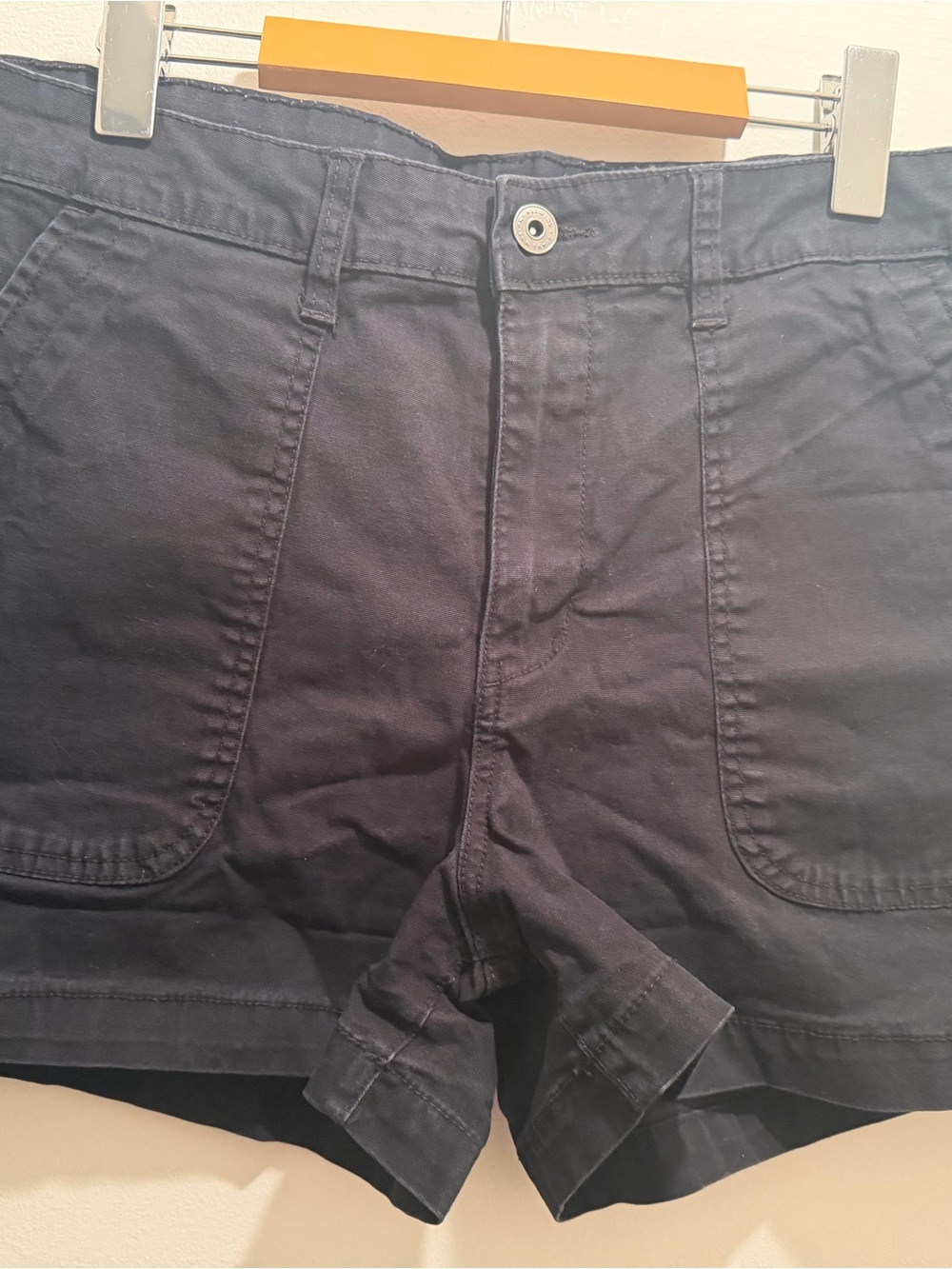 High-Waist Black Women's Cotton Shorts with Front Patch Pockets